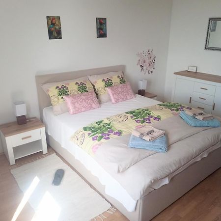 Apartman Petra Сень Екстер'єр фото